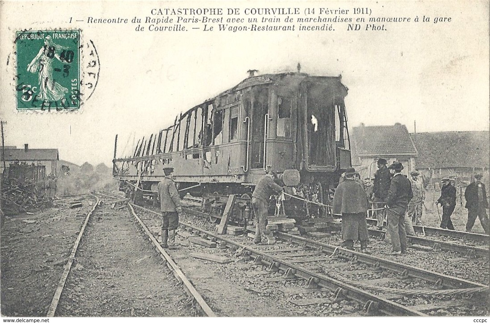 CPA Catastrophe ferrovière de Courville