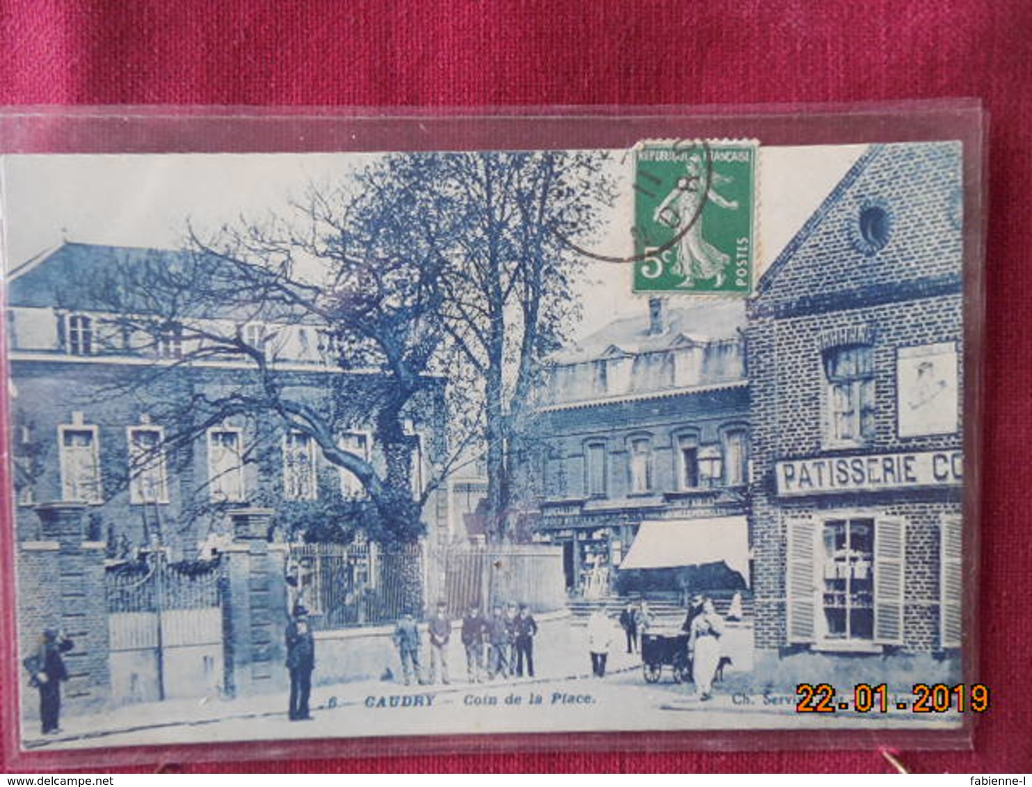 CPA - Caudry - Coin de la Place