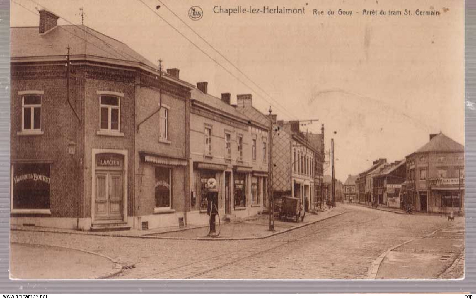 CPA chapelle lez herlaimont    pompe essence