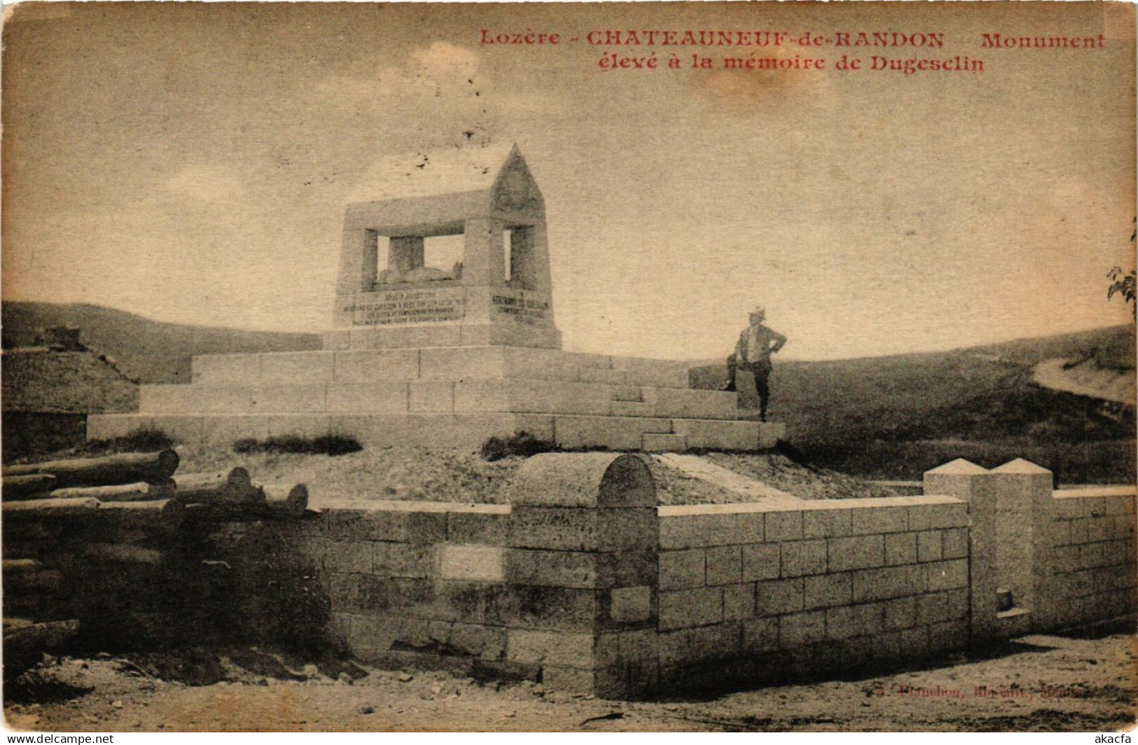 CPA CHATEAUNEUF-de-RANDON - Monument eleve a la memoire de Duguesclin (638257)