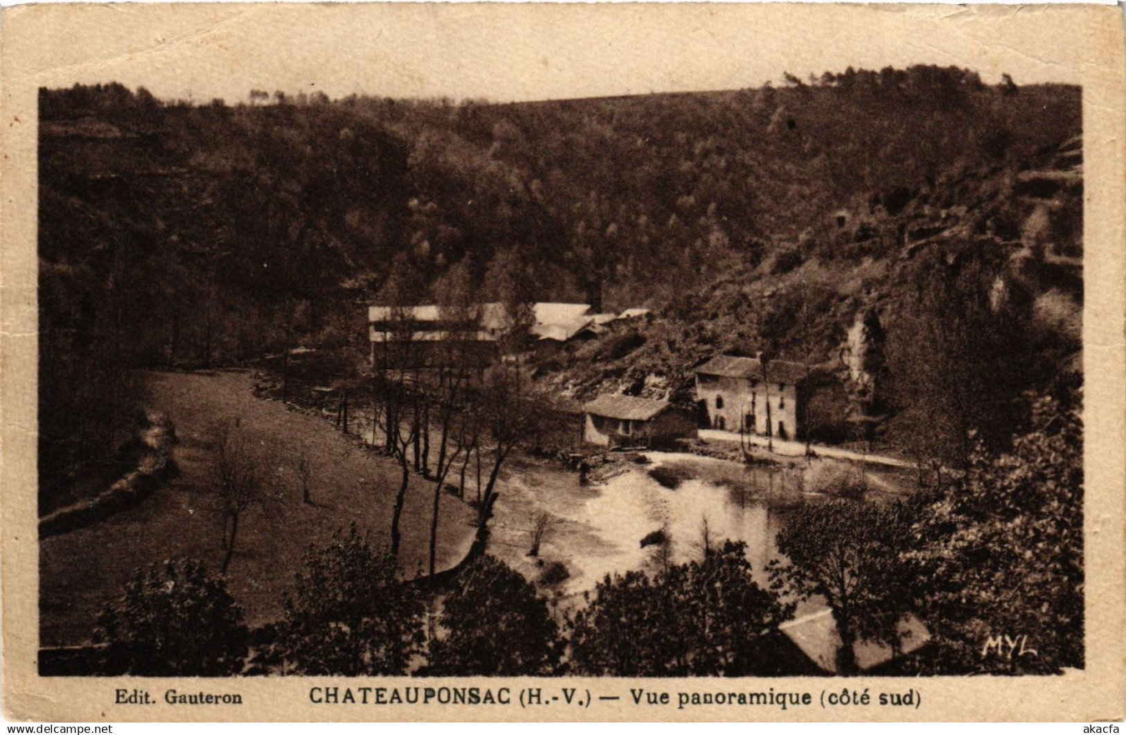 CPA CHATEAUPONSAC (H.-V.) - Vue panoramique (cote sud) (293951)