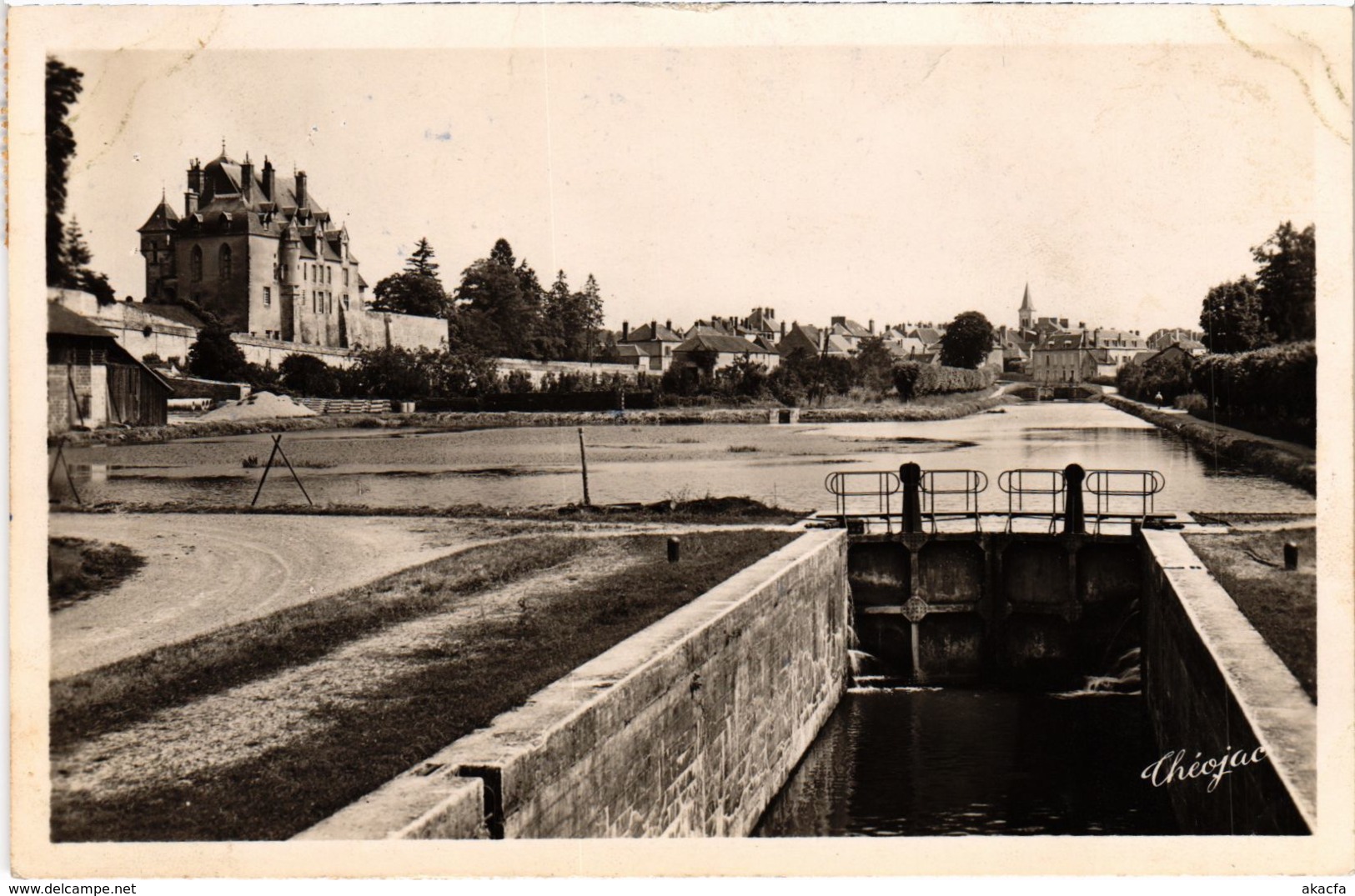 CPA CHATILLON-en-BAZOIS Gare du Canal Nievre (100258)