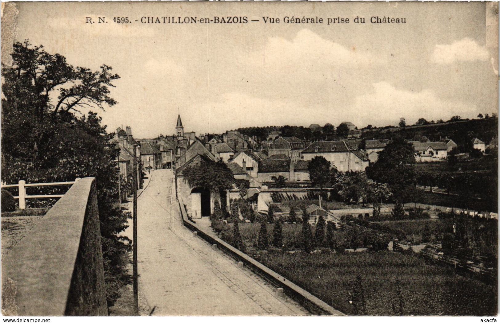 CPA CHATILLON-en-BAZOIS Vue générale prise du Chateau Nievre (100261)