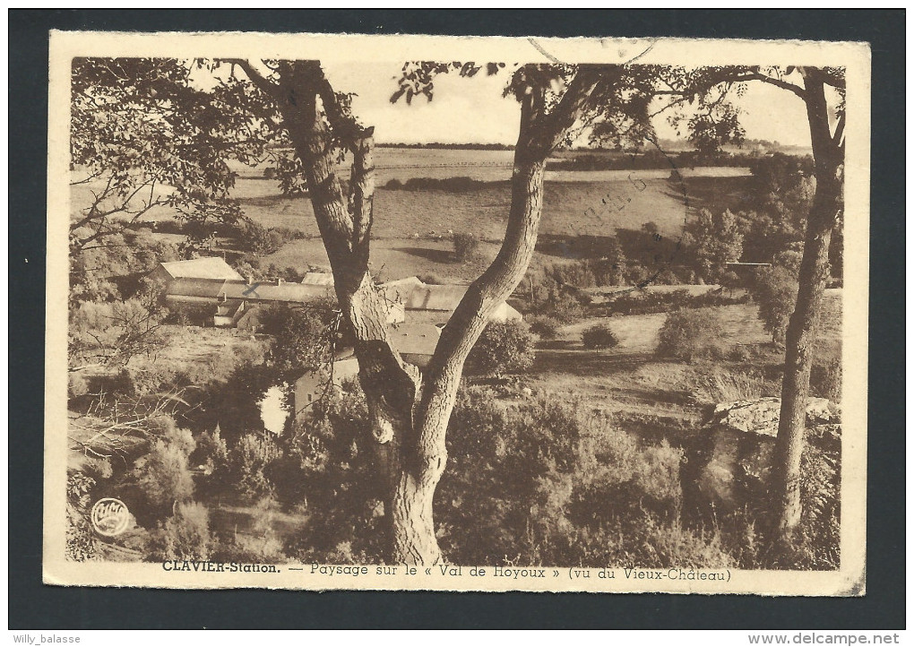 CPA - CLAVIER - Station - Paysage sur le Val de Hoyoux - Vu du vieux château //