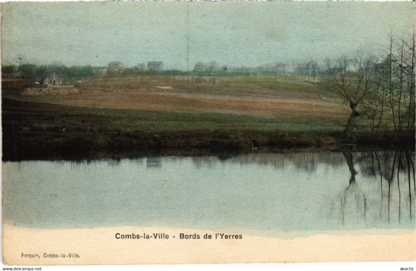 CPA Combs la Ville Bords del'Yerres (1269141)