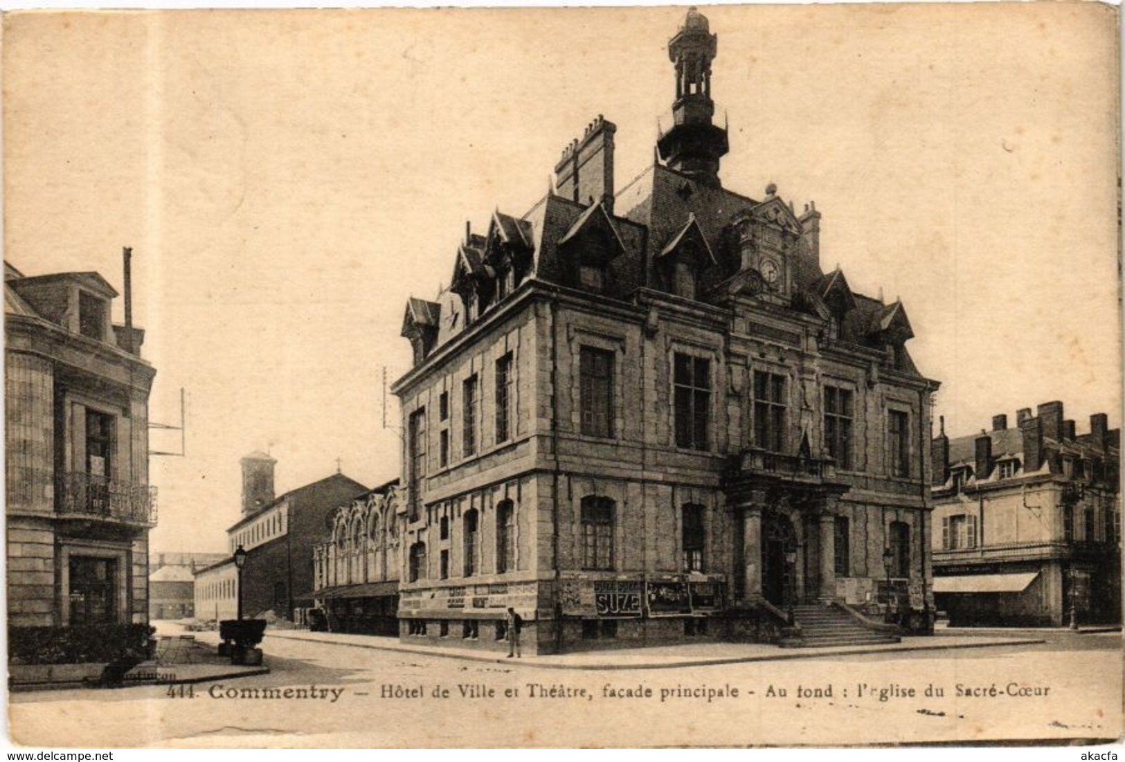 CPA COMMENTRY Hotel de Ville et Théatre facade principale (267528)