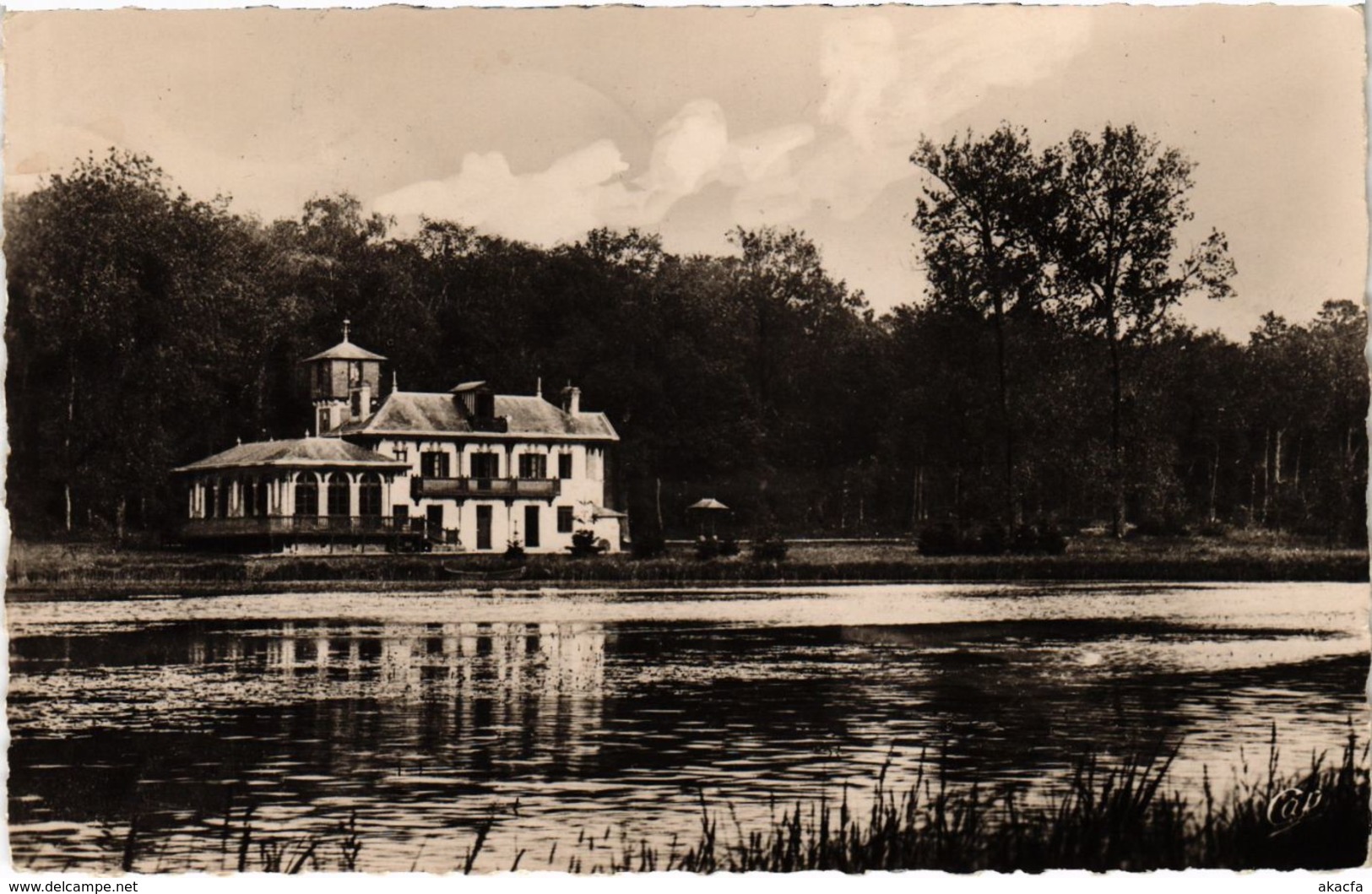 CPA Compiegne - La Foret de Compiegne - Les Etangs de Saint-Pierre (1031746)