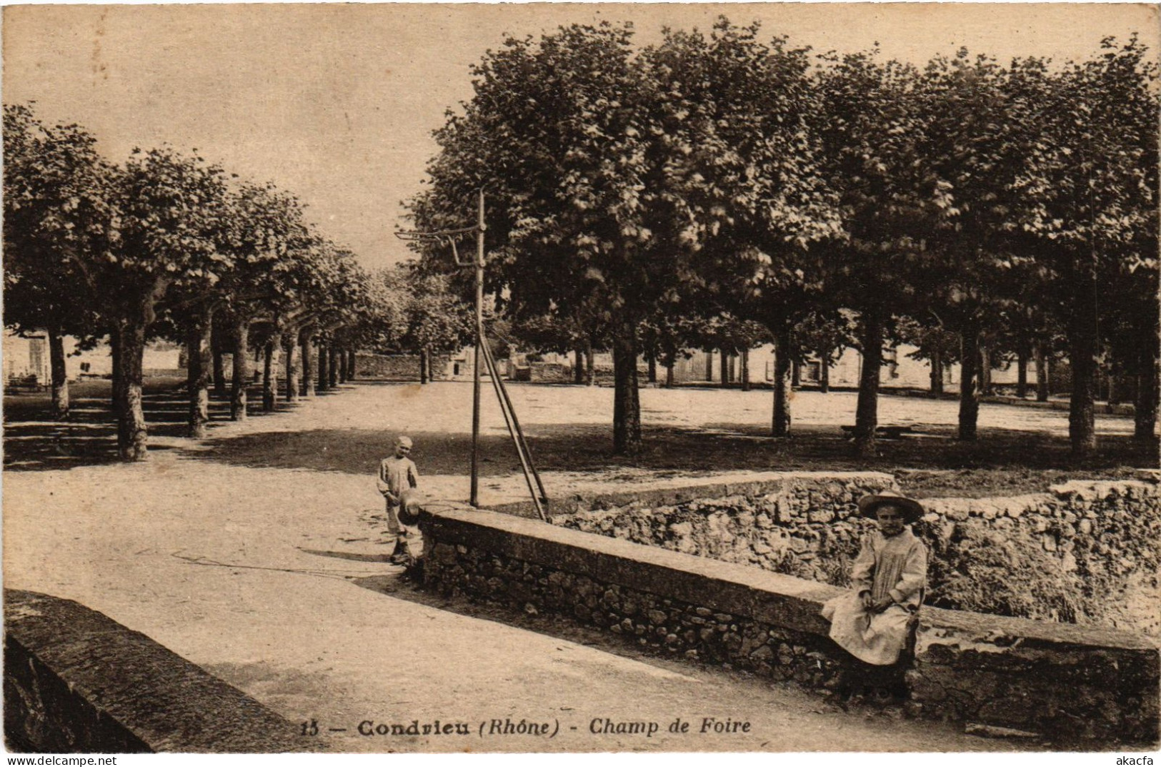 CPA Condrieu Champ de Foire (1390543)