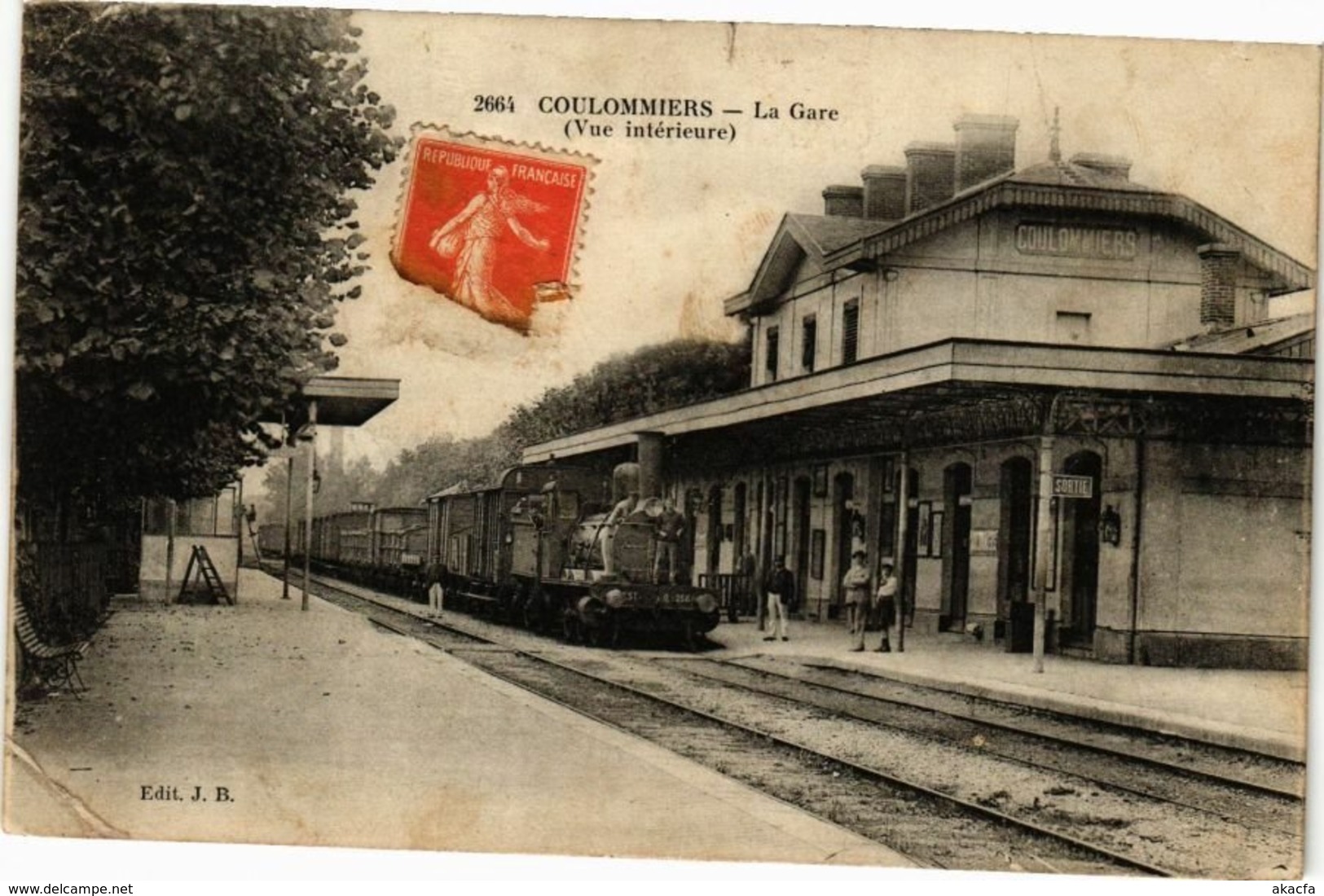 CPA COULOMMIERS - La Gare (210182)