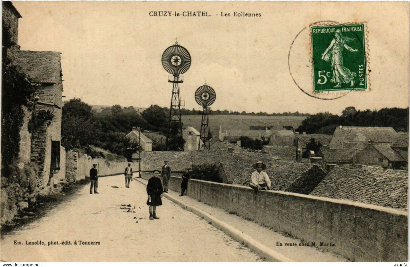 CPA CRUZY-le-CHATEL - Les Eoliennes (357907)