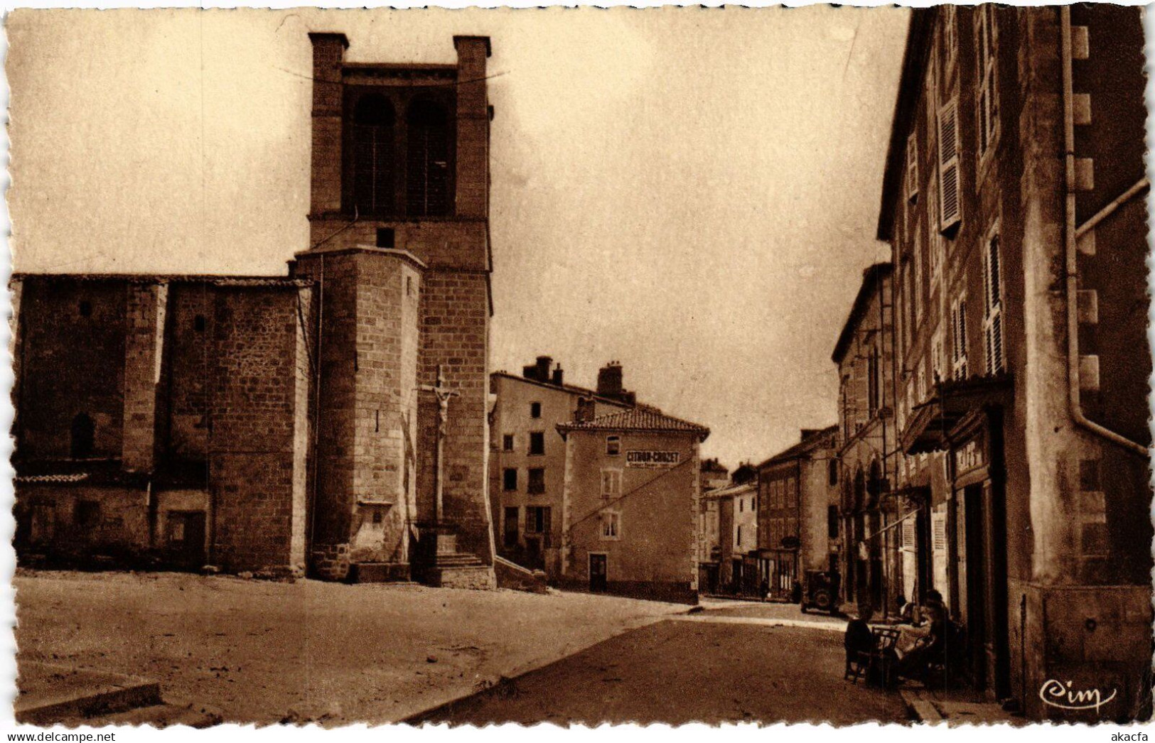 CPA Cunlhat L'Eglise FRANCE (1303431)