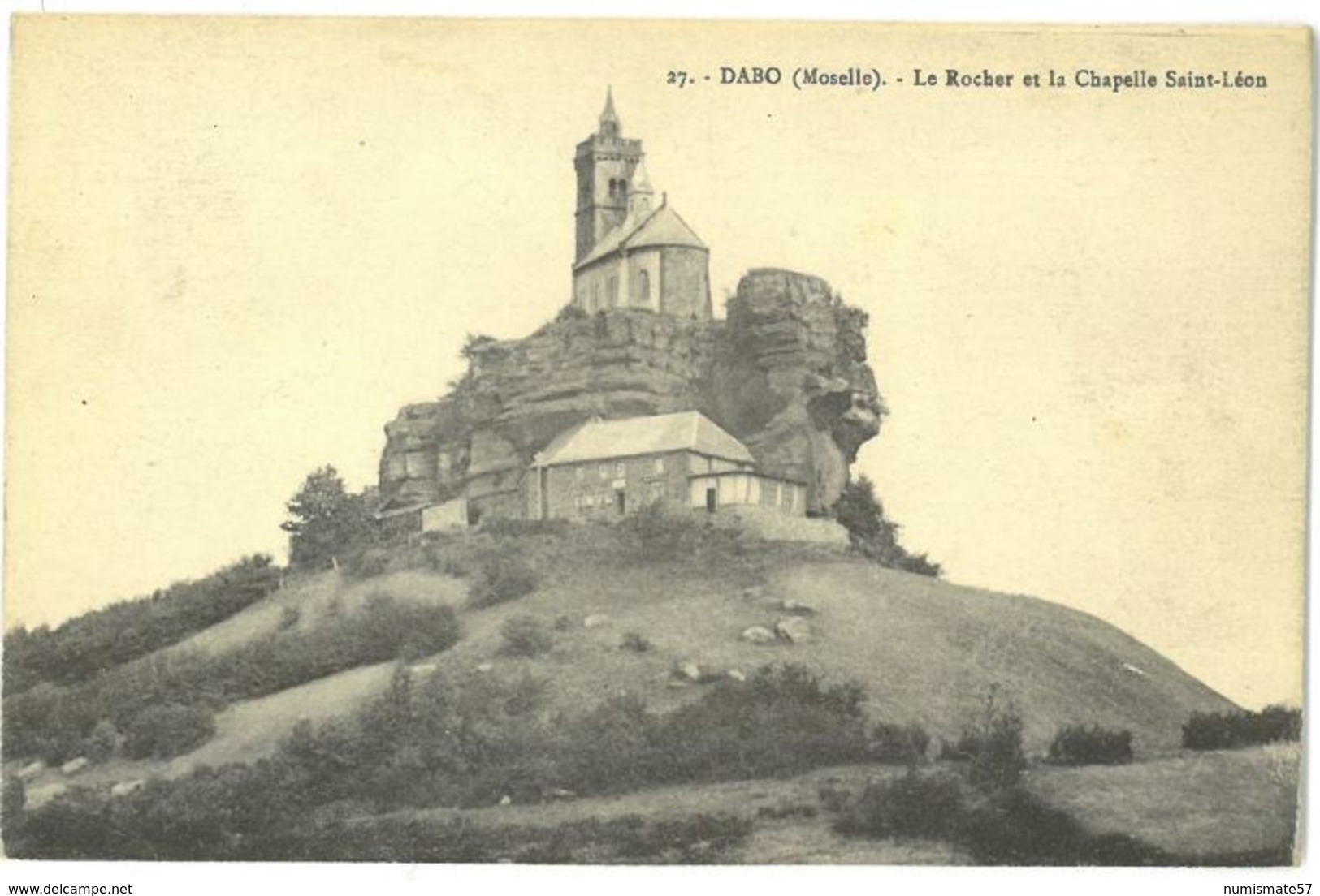 CPA DABO - Le Rocher et la Chapelle Saint Léon - Ed. Et. Zieger n°27 , Dabo