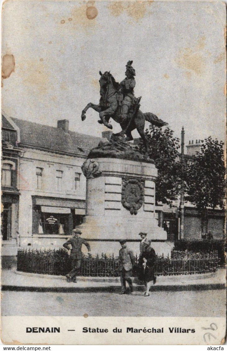 CPA DENAIN - Statue dz Marechal Villars (136344)