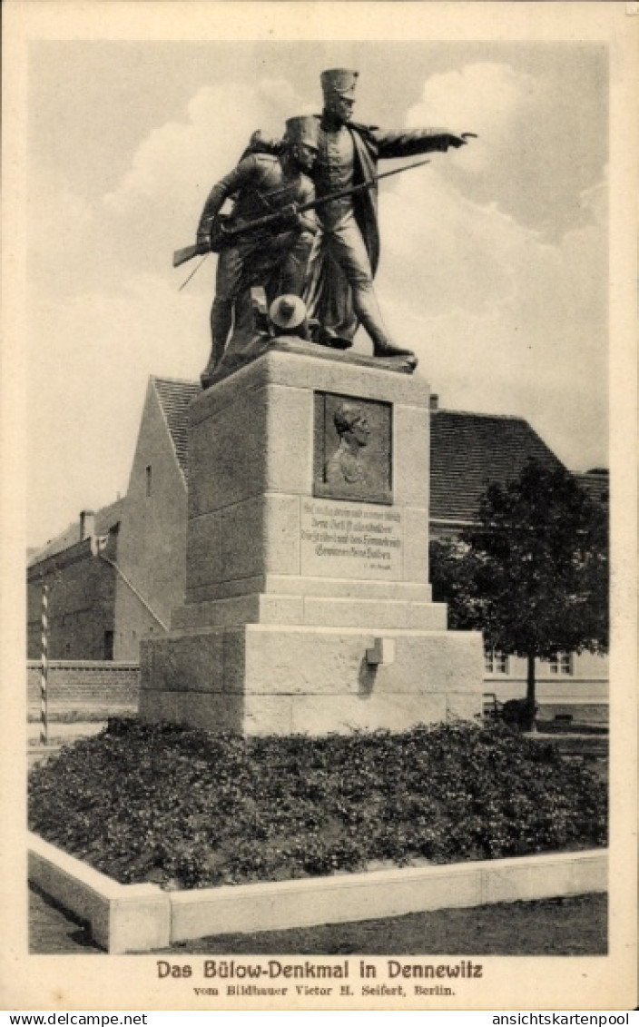 CPA Dennewitz Niedergörsdorf, Bülow Denkmal, Statue