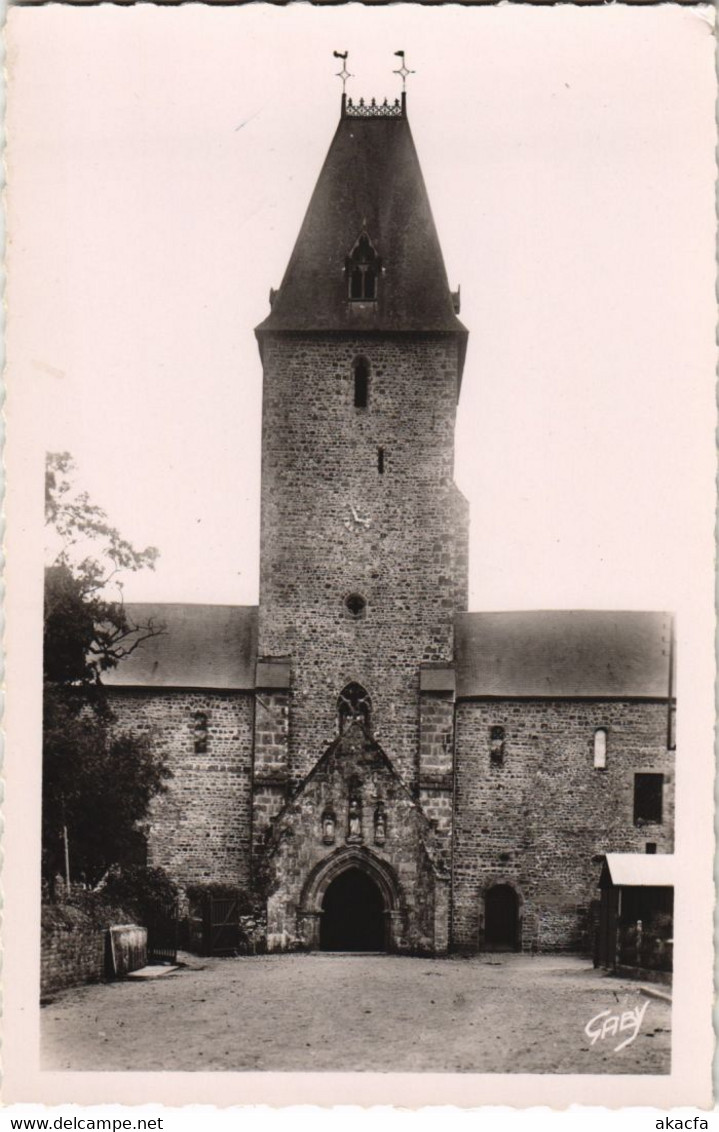 CPA Domfront Eglise de Lonlay FRANCE (1053823)