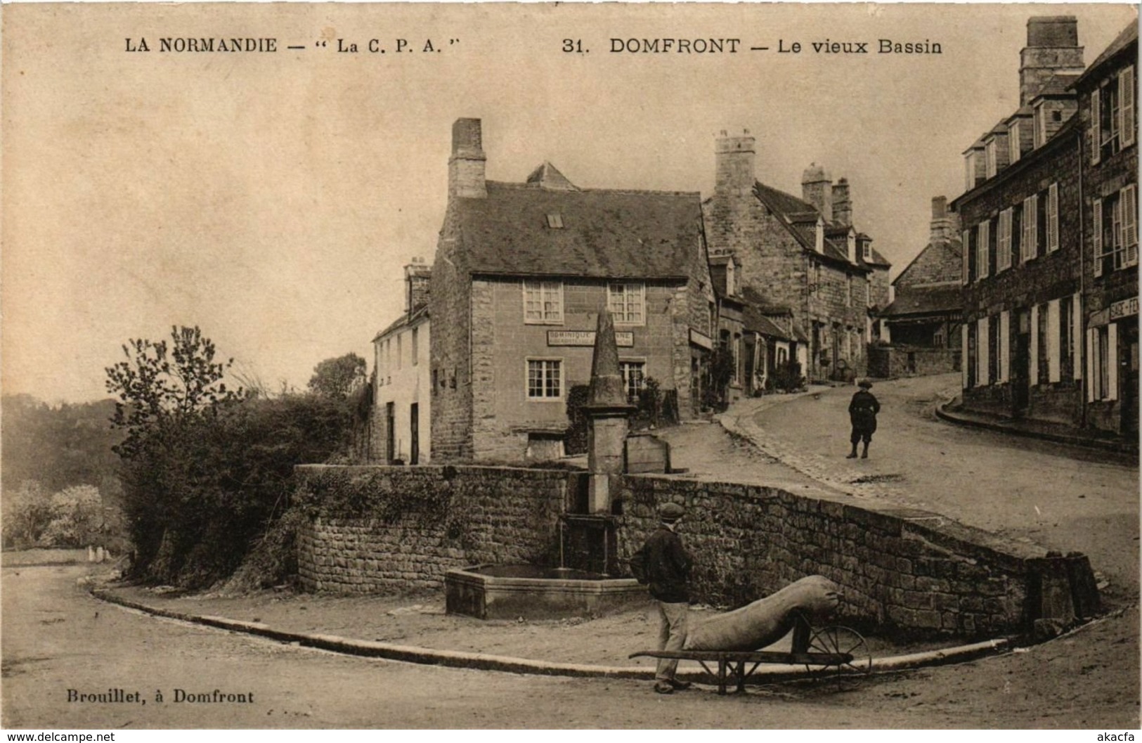 CPA DOMFRONT - Le vieux Bassin (259231)