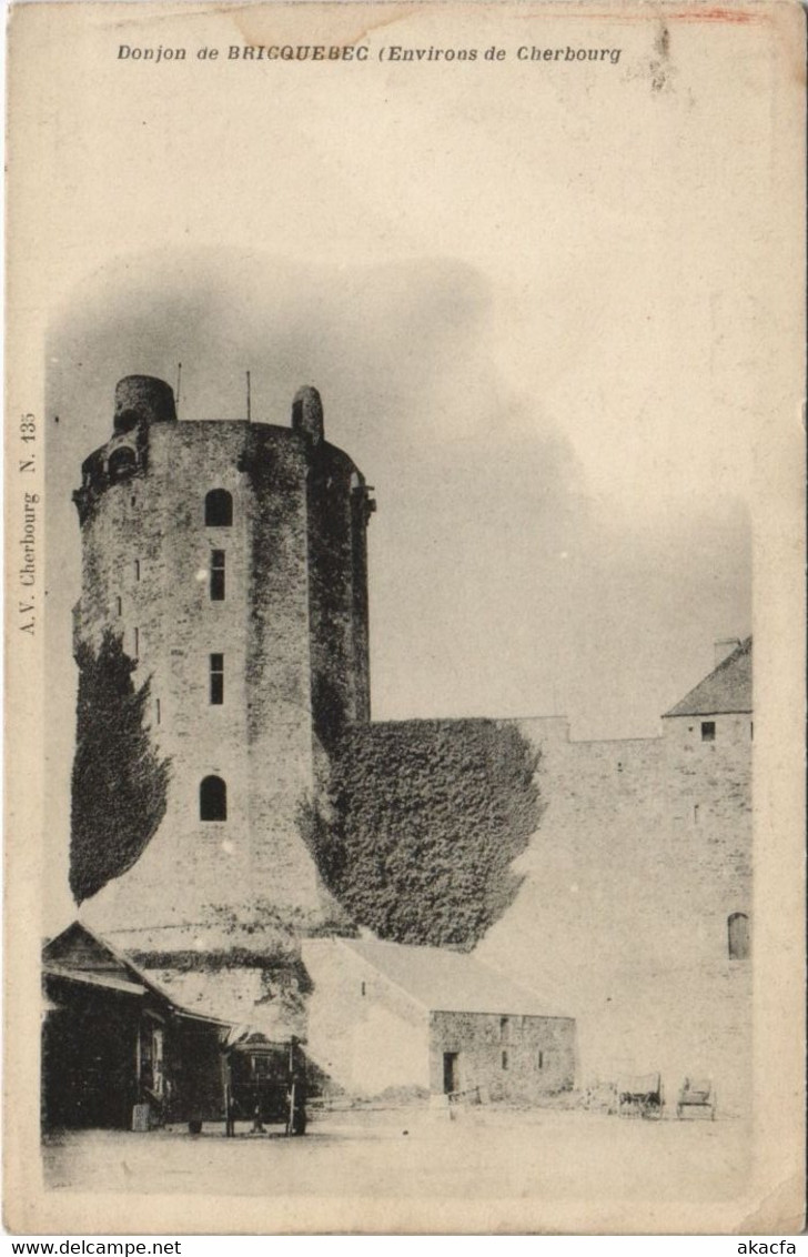 CPA Donjon de BRICQUEBEC (149218)