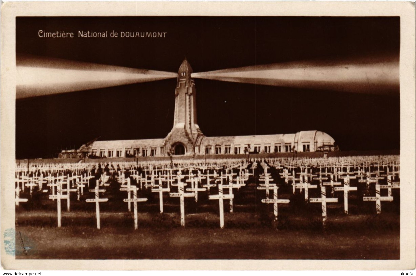 CPA Douaumont - Ossuaire et Phare de Douaumont (1036638)