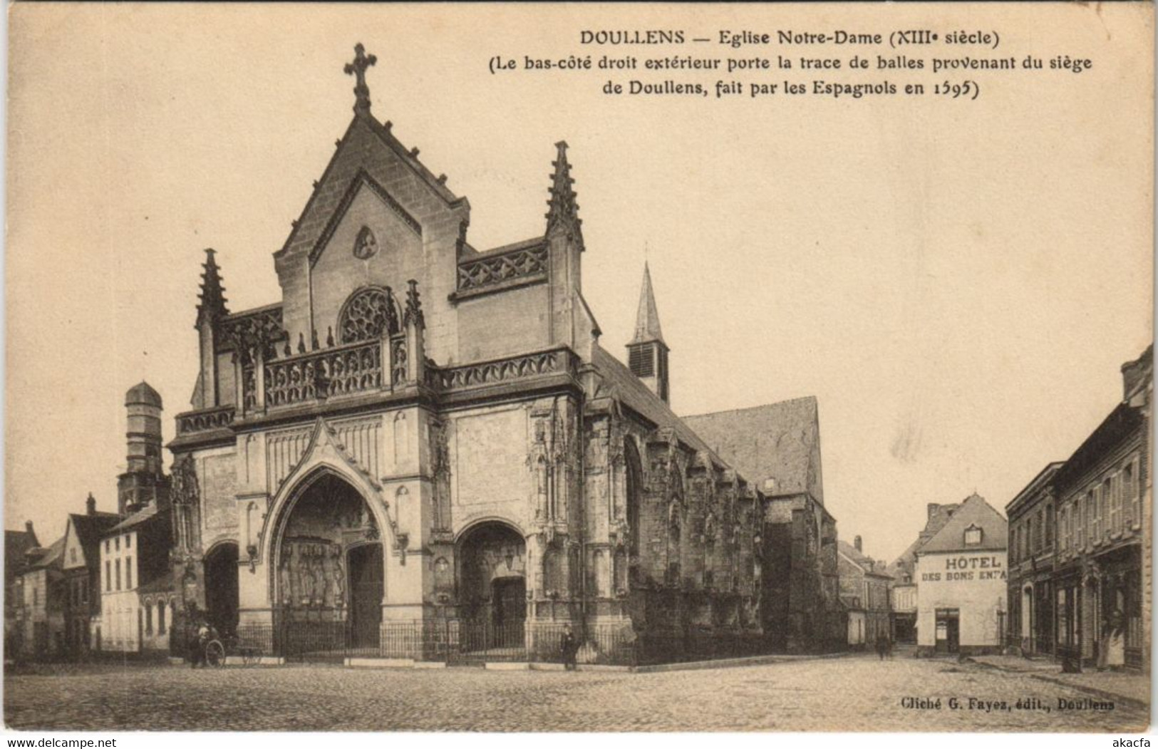 CPA DOULLENS Eglise Notre-Dame (807578)