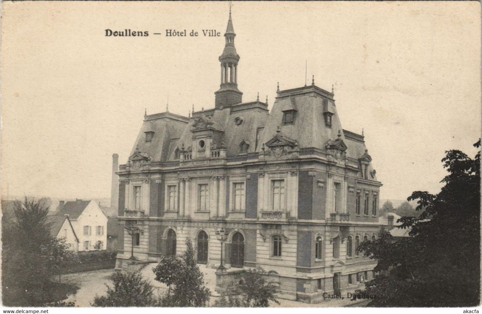 CPA DOULLENS Hotel de Ville (807715)