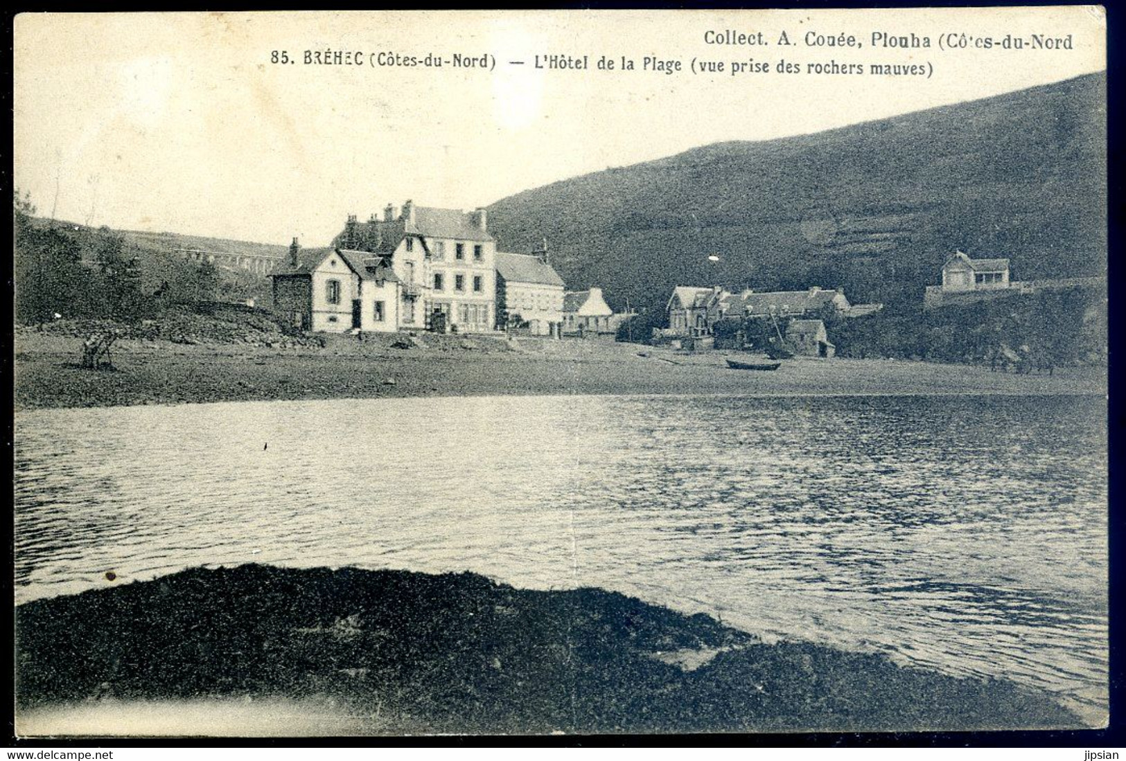 cpa du 22 Bréhec  l' Hôtel de la plage - vue prise des rochers mauves  -- environs Plouha   FEV22-91