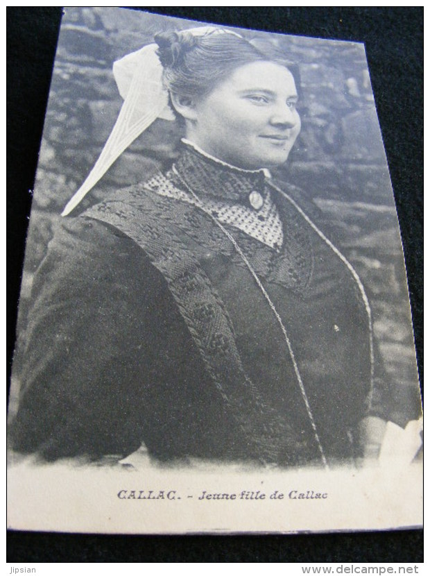 cpa du 22 Callac -- jeune fille de Callac  LIOB43