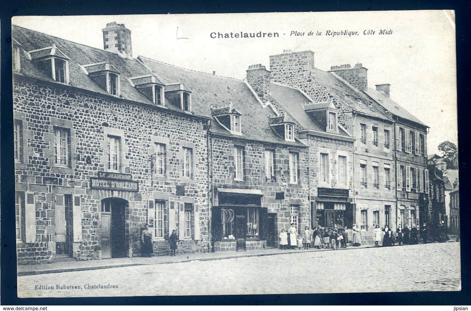 cpa du 22 Chatelaudren place de la République côté midi   LZ127