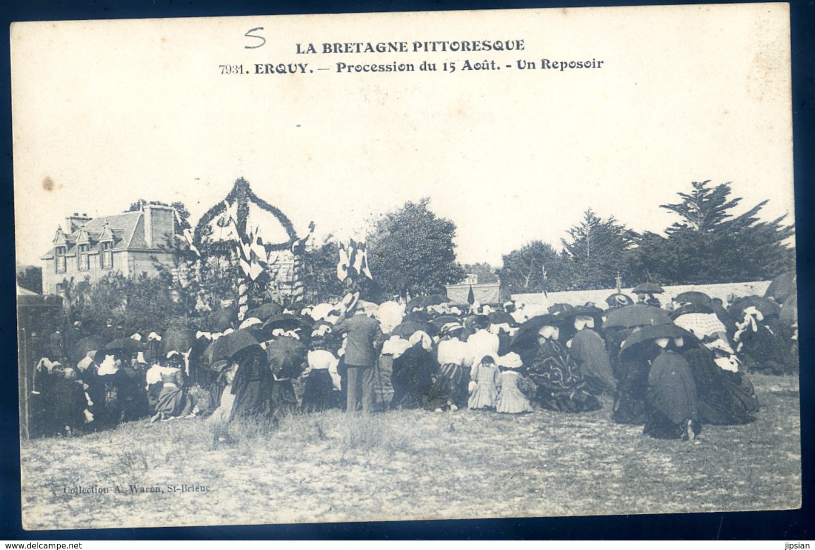 Cpa du 22  Erquy  Procession du 15 Août  - un reposoir  LZ2