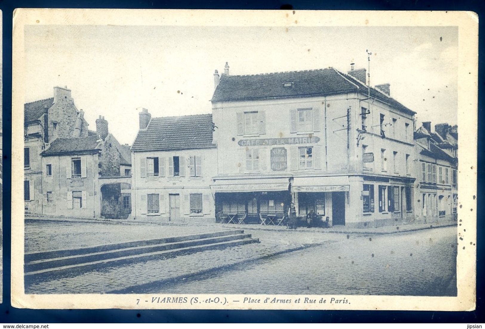 cpa du 95  Viarmes place d' Armes et rue de Paris JM21bis