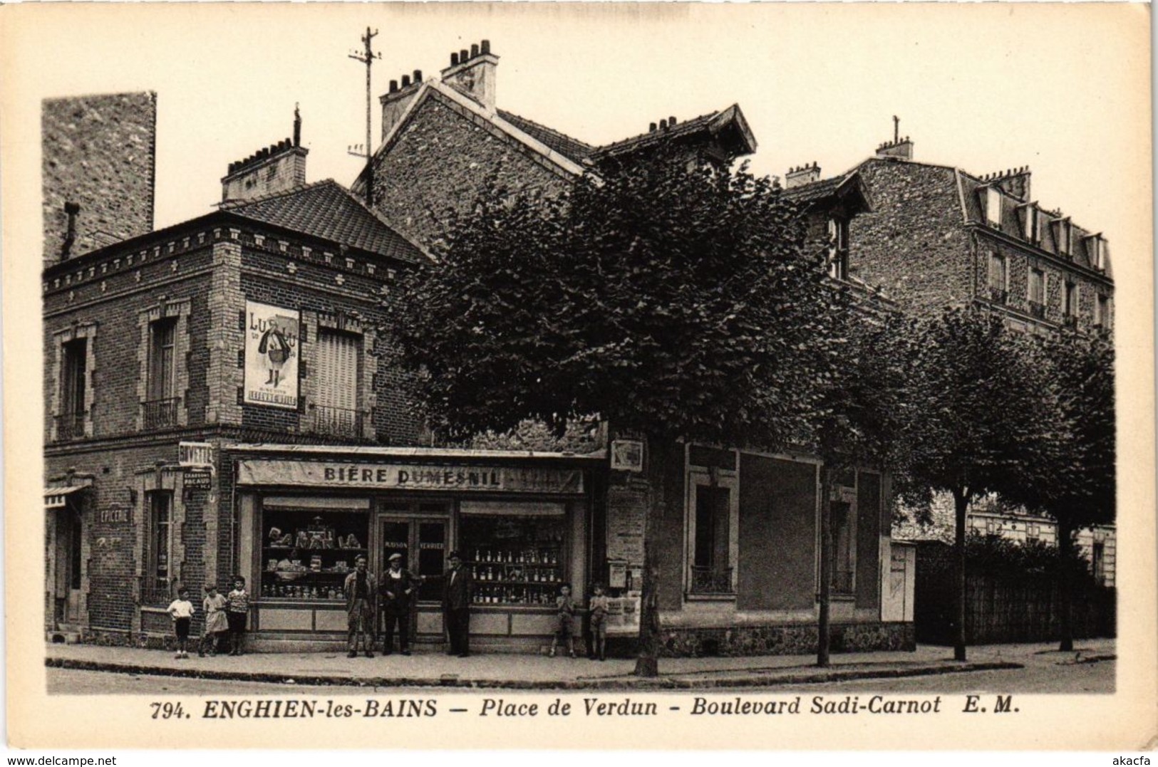 CPA ENGHIEN-les-BAINS - Place de Verdun (107447)