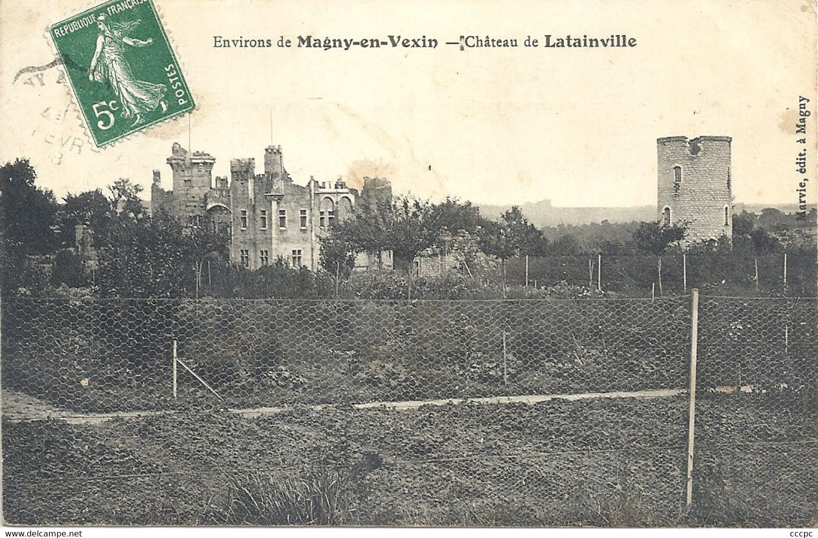 CPA Environs de Magny-en-Vexin Chateau de Latainville