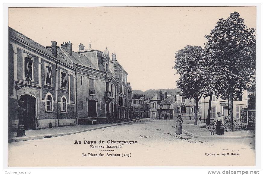 CPA - EPERNAY (Marne) - Place des Archers