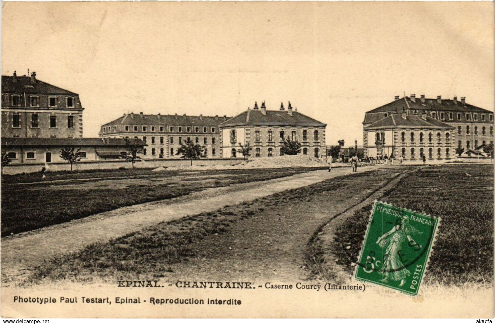 CPA ÉPINAL CHANTRAINE Caserne Courcy (401437)