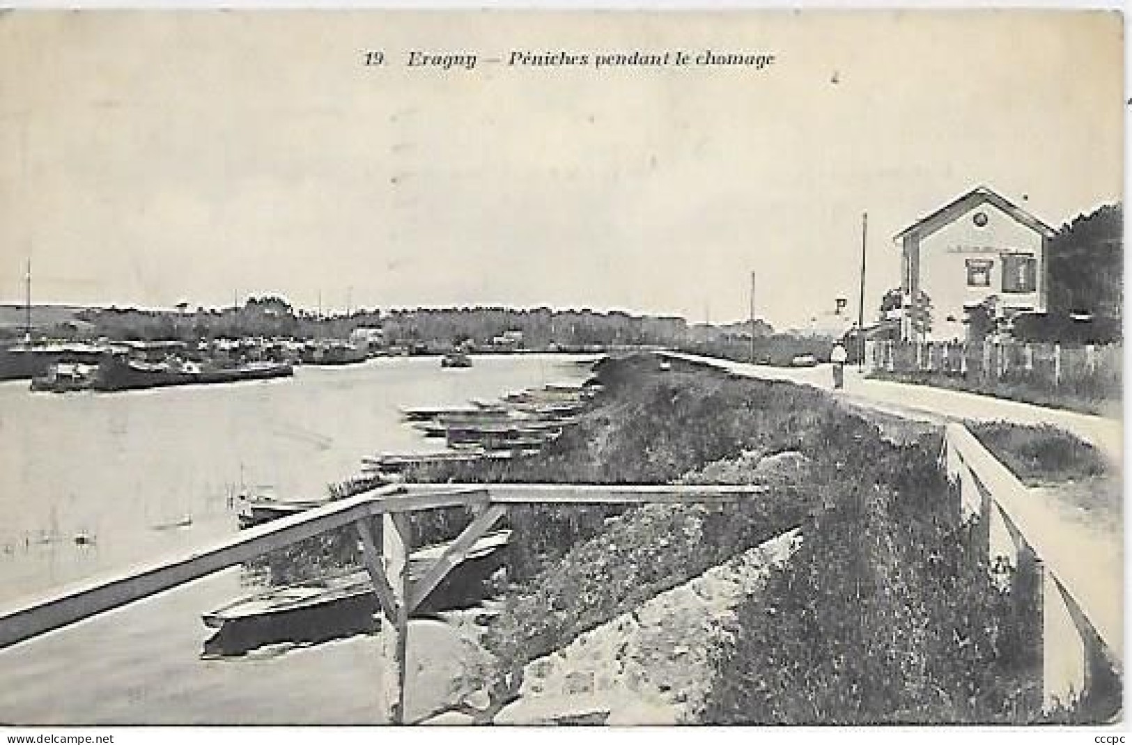 CPA Eragny Péniche pendant le chômage