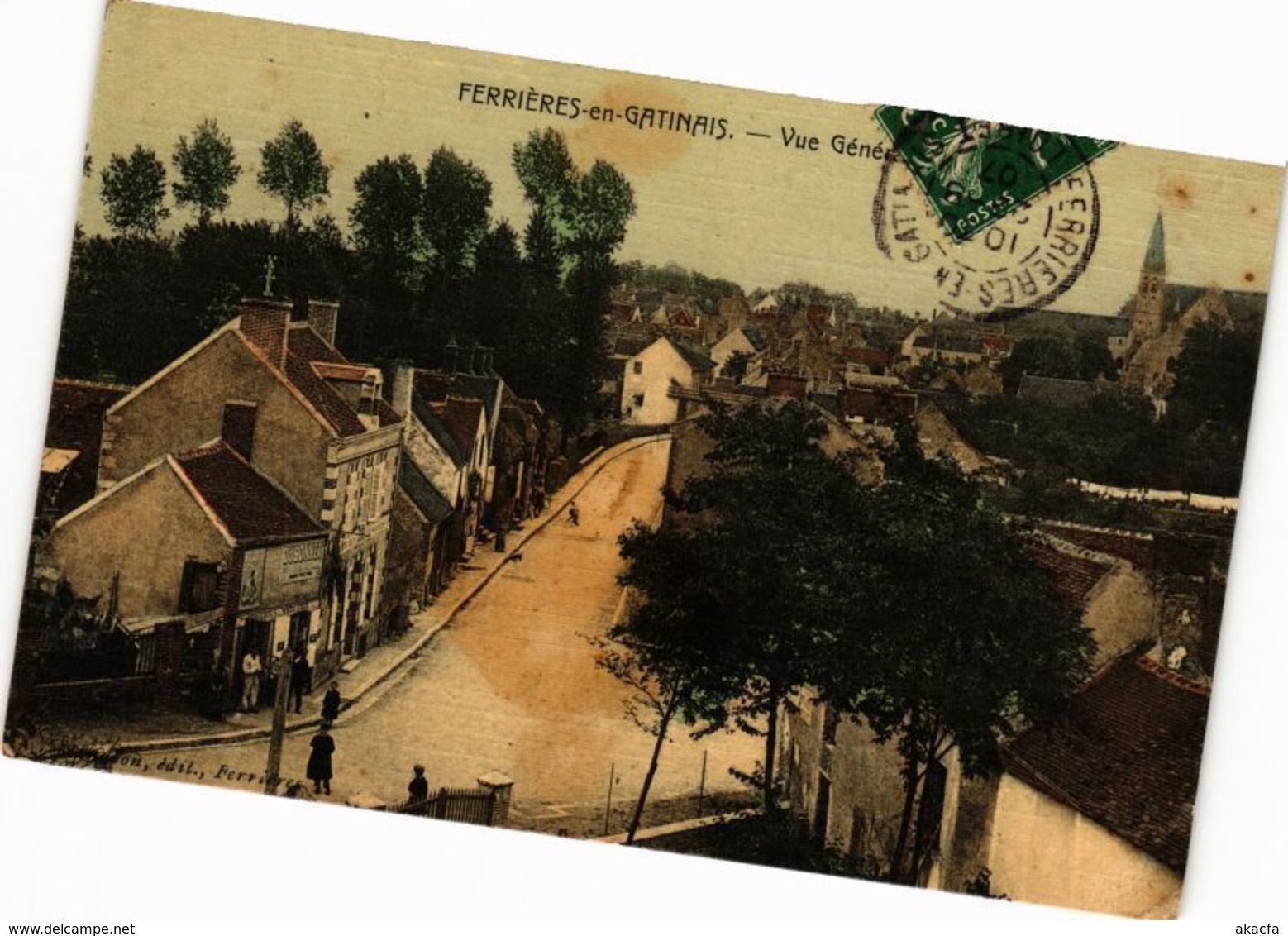 CPA FERRIERES-en-GATINAIS-Vue générale (264852)