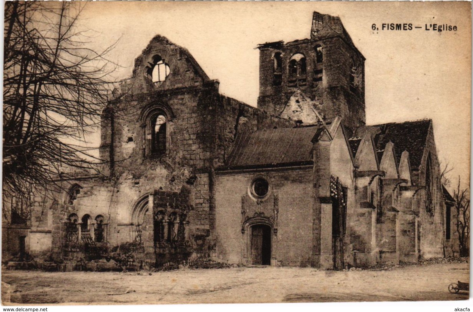 CPA FISMES - L'Église (109964)