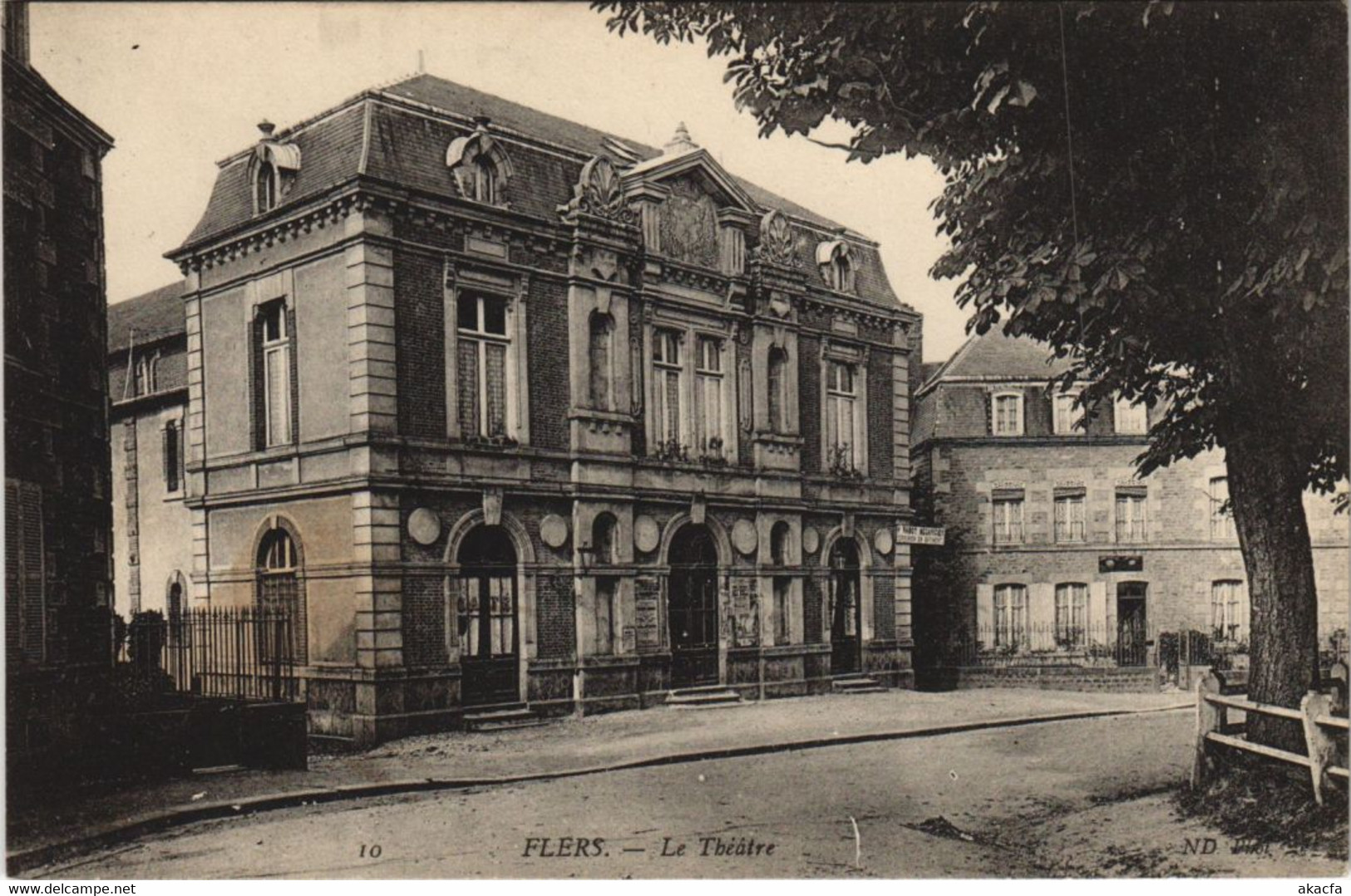 CPA Flers Le Theatre FRANCE (1053903)