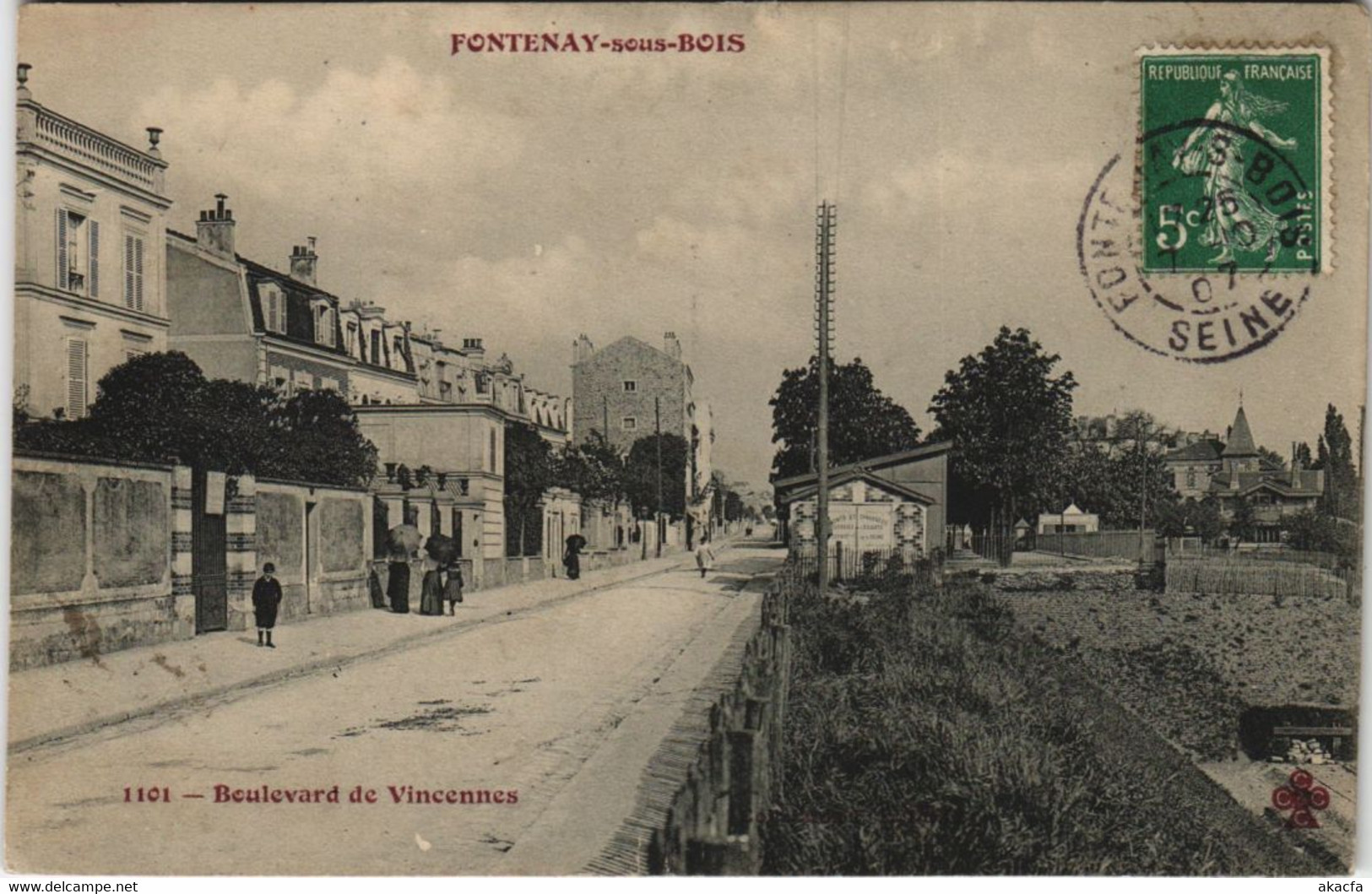 CPA FONTENAY-sous-BOIS - Boulevard de Vincennes (44982)