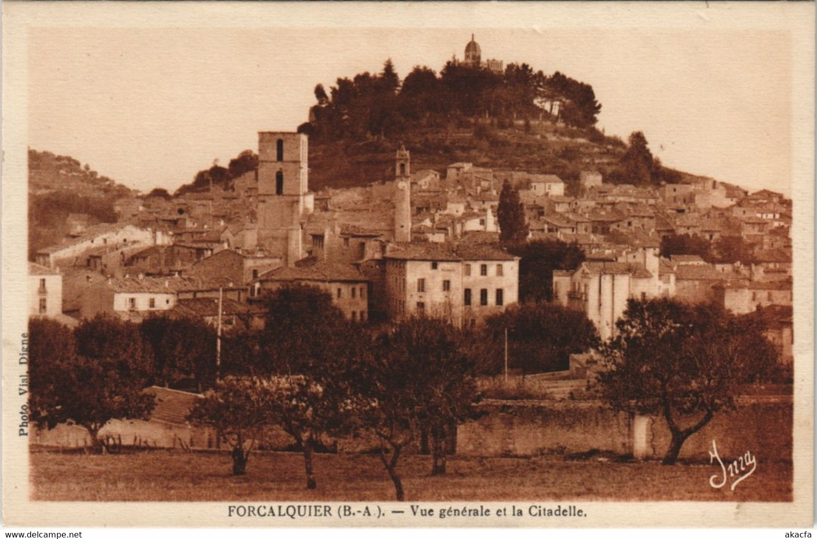 CPA FORCALQUIER - Vue générale et la Citadelle (142918)