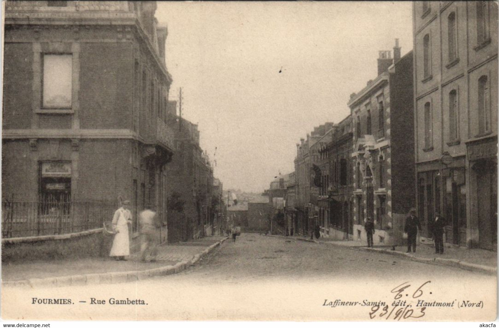 CPA FOURMIES - Rue Gambetta (136626)