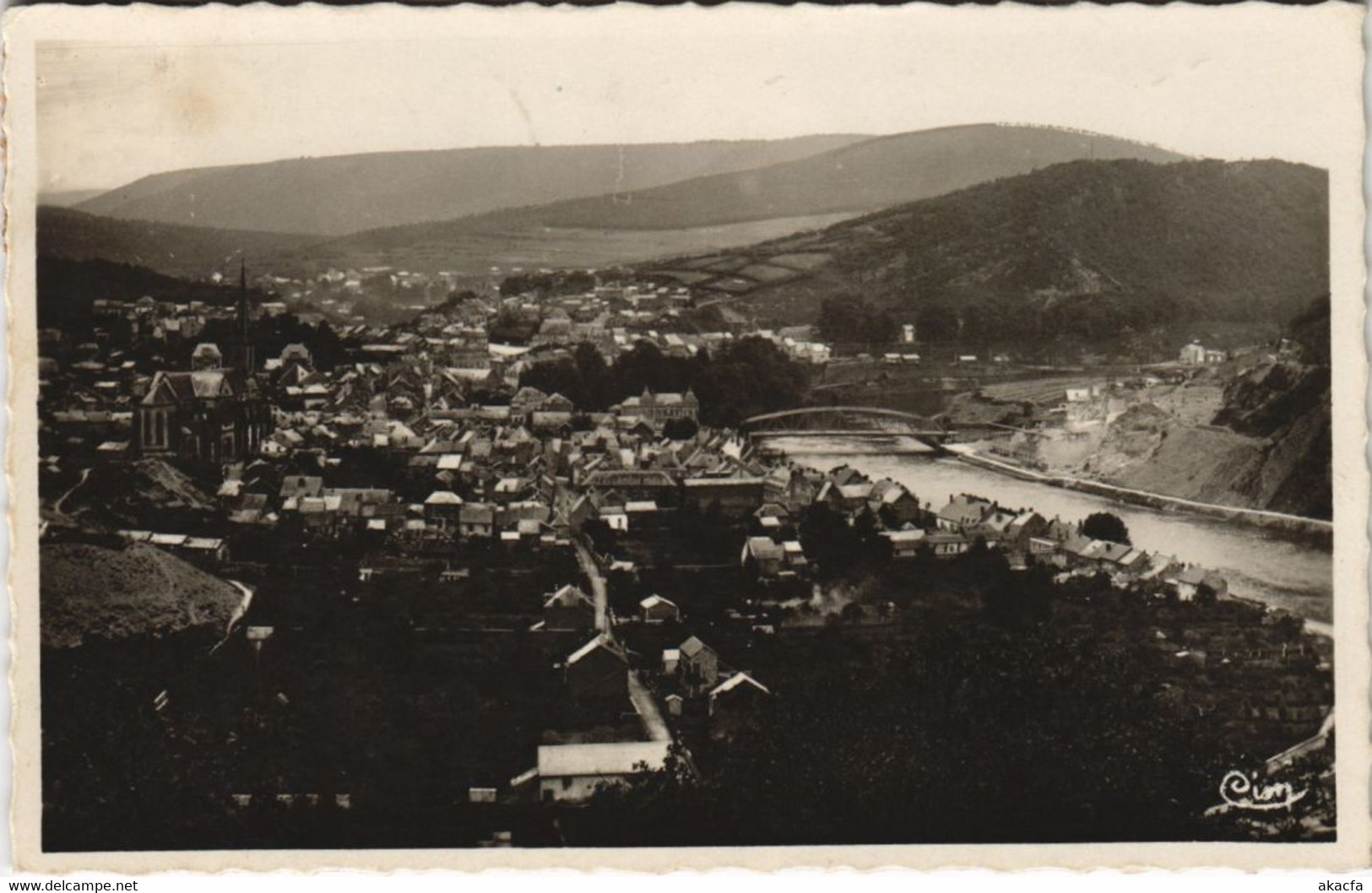 CPA FUMAY - Vue générale et la Meuse (135461)