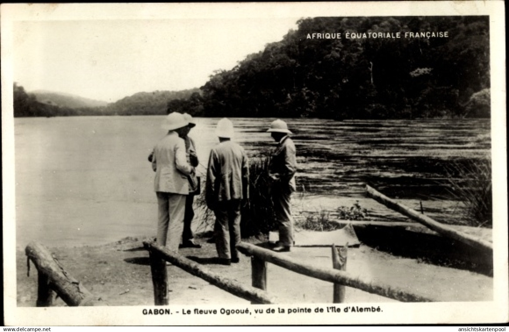 CPA Gabun, Le fleuve Ogooue, vu de la pointe de l'Ile d'Alembé