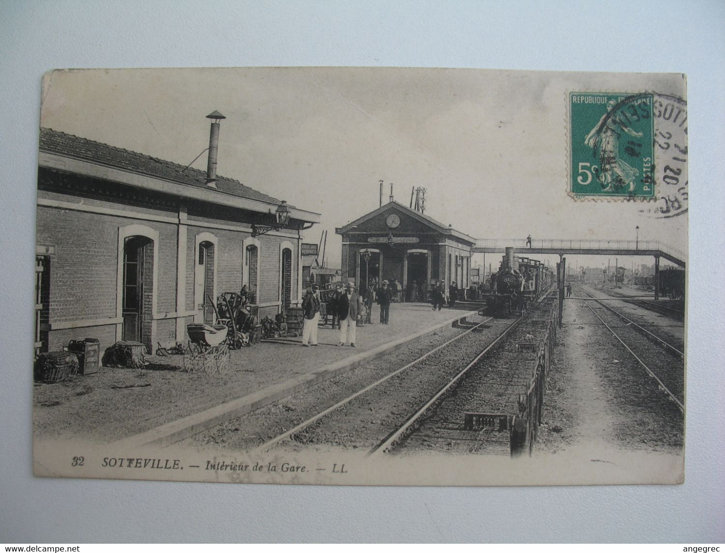 CPA Gare :  Sotteville  - Sotteville-Les-Rouen   -  Intérieur de la Gare