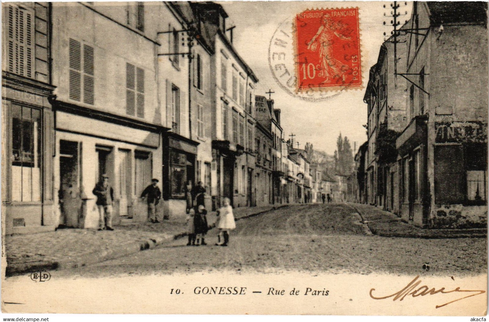 CPA Gonesse rue de Paris (1391609)