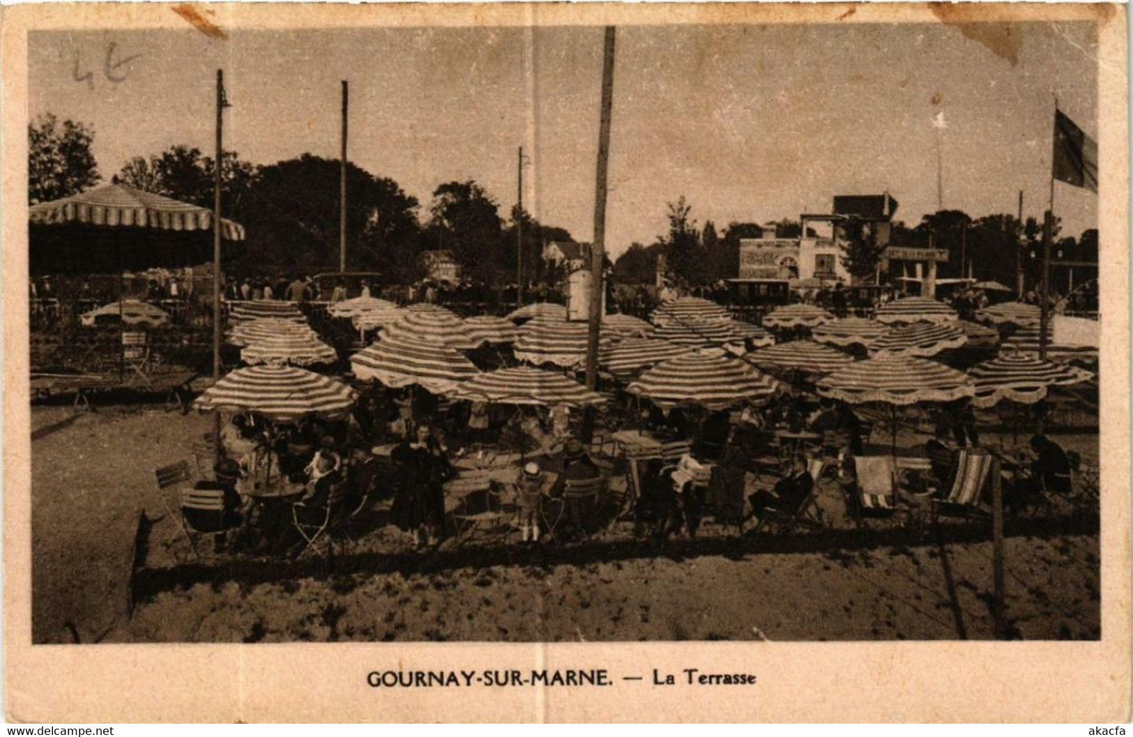 CPA GOURNAY-sur-MARNE La Terrasse (569457)