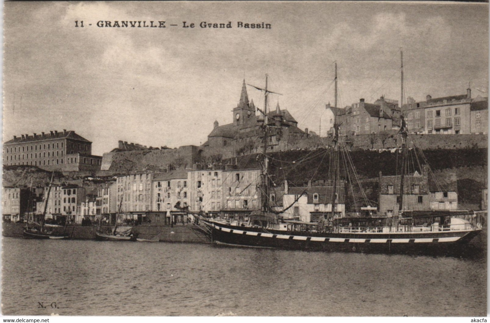 CPA GRANVILLE - Le Grand Bassin (128406)