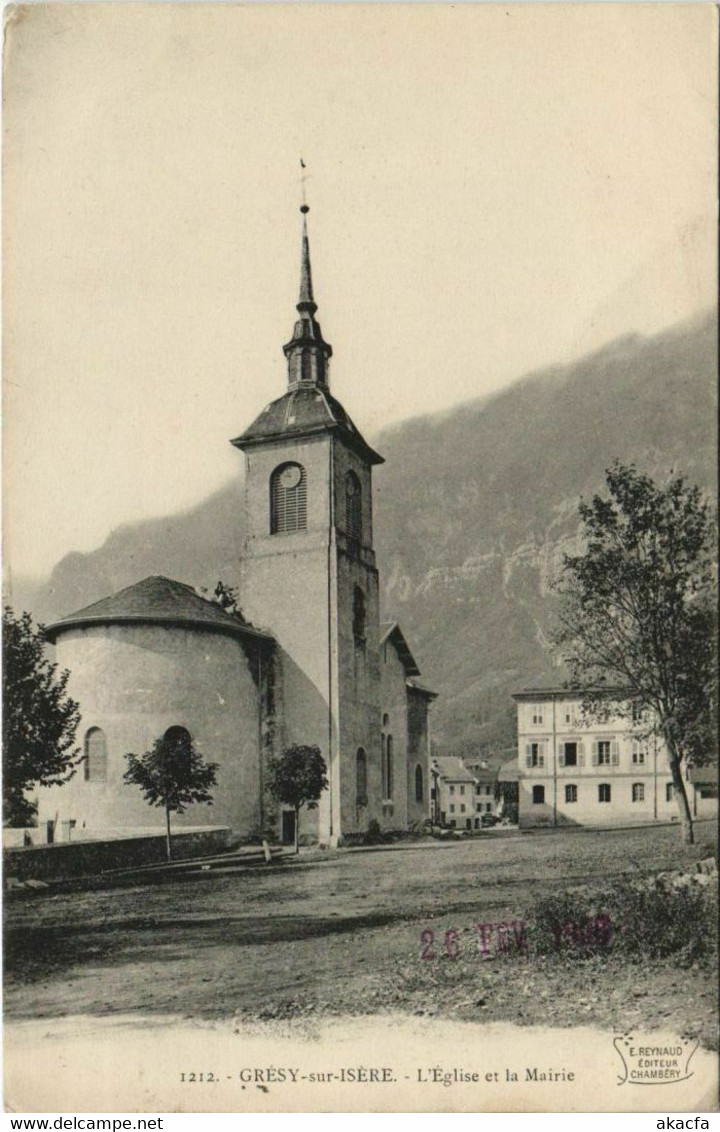 CPA GRESY-sur-ISERE L'Eglise et la Mairie (1193286)