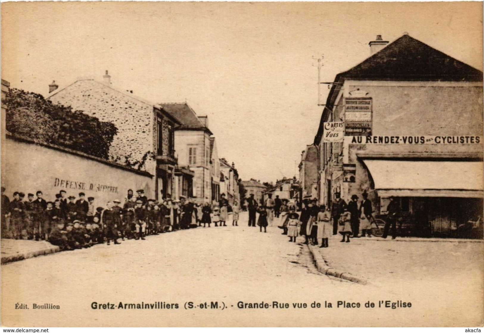 CPA GRETZ-ARMAINVILLIERS - Grande-Rue vue de la Place de (249844)