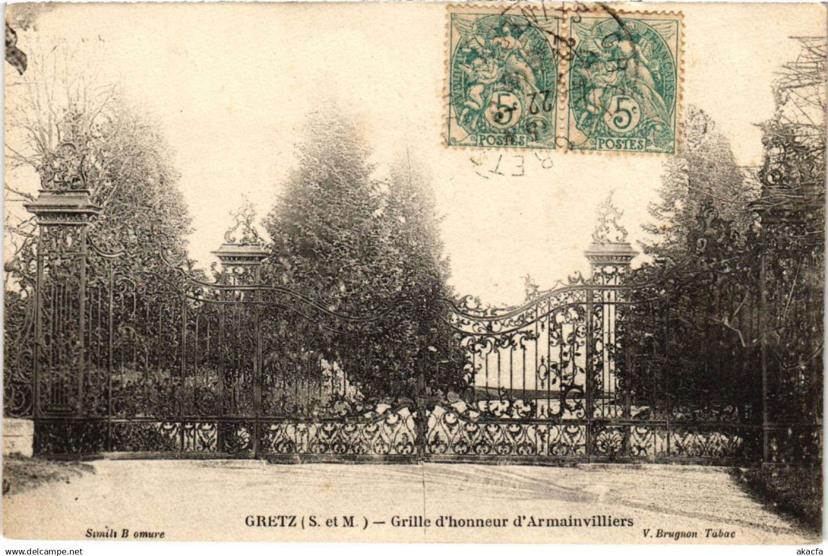 CPA GRETZ-ARMAINVILLIERS Grille d'Honneur d'Armainvilliers (1299597)