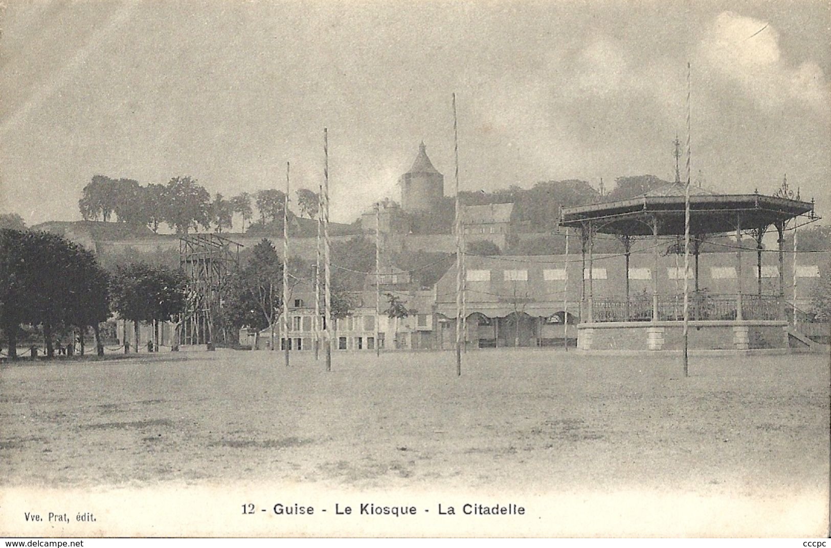 CPA Guise Le kiosque la Citadelle